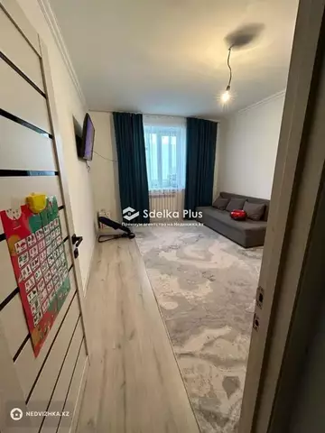 1-комнатная квартира, этаж 1 из 9, 39 м²