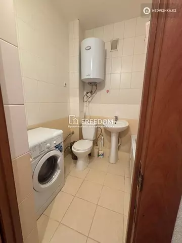 1-комнатная квартира, этаж 4 из 5, 36 м²