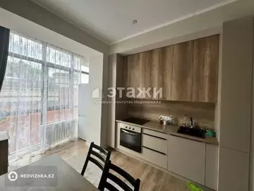 3-комнатная квартира, этаж 2 из 13, 80 м²