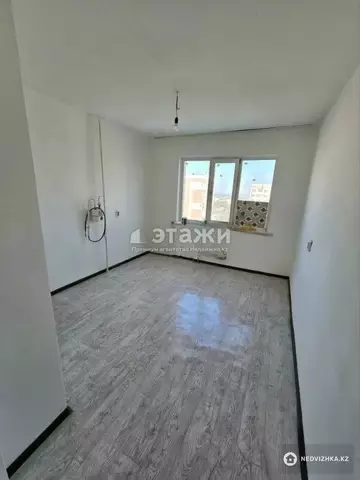 1-комнатная квартира, этаж 8 из 9, 40 м²