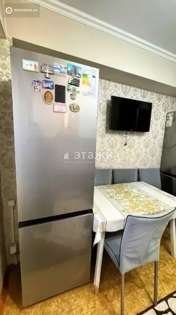 1-комнатная квартира, этаж 8 из 9, 40 м²