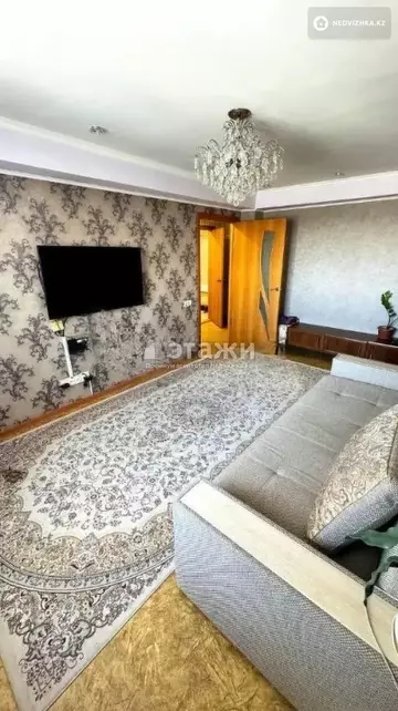 1-комнатная квартира, этаж 8 из 9, 40 м²