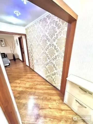 3-комнатная квартира, этаж 5 из 5, 60 м²