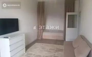 2-комнатная квартира, этаж 8 из 8, 48 м²