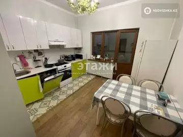 72 м², 2-комнатная квартира, этаж 3 из 14, 72 м², изображение - 0