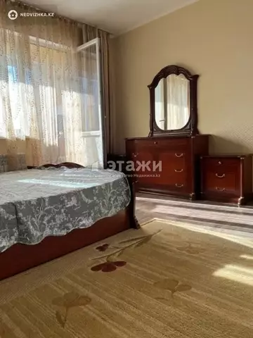 2-комнатная квартира, этаж 8 из 17, 66 м²