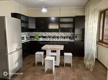 2-комнатная квартира, этаж 8 из 9, 64 м²