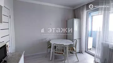 1-комнатная квартира, этаж 13 из 13, 40 м², на длительный срок