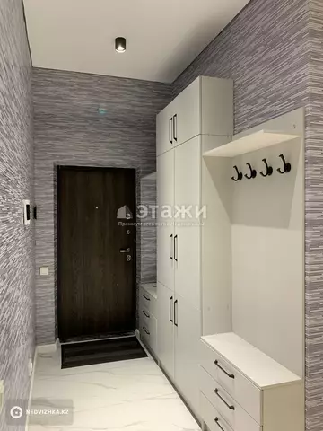 2-комнатная квартира, этаж 3 из 13, 53 м², на длительный срок