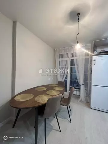 3-комнатная квартира, этаж 8 из 12, 96 м²