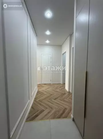 2-комнатная квартира, этаж 12 из 12, 71 м²