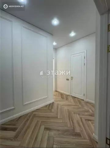 2-комнатная квартира, этаж 12 из 12, 71 м²