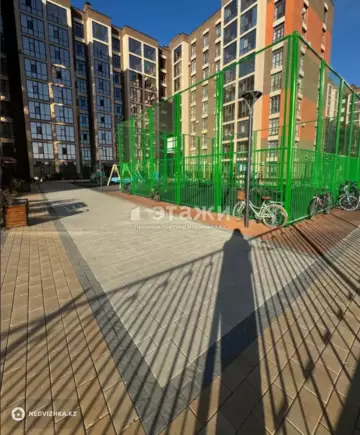 4-комнатная квартира, этаж 9 из 9, 114 м²