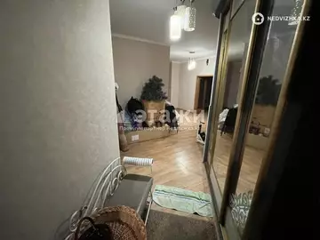 3-комнатная квартира, этаж 5 из 10, 125 м²