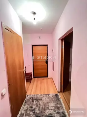 1-комнатная квартира, этаж 1 из 12, 38 м²