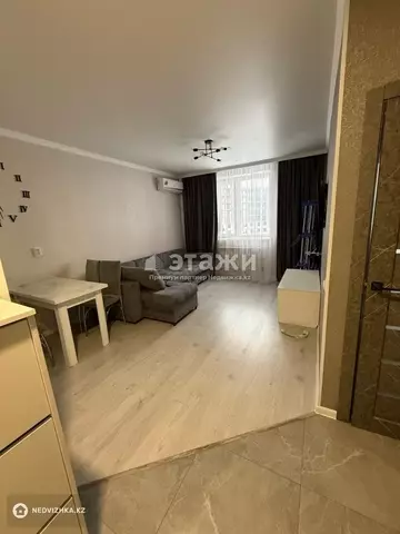 2-комнатная квартира, этаж 9 из 9, 39 м²