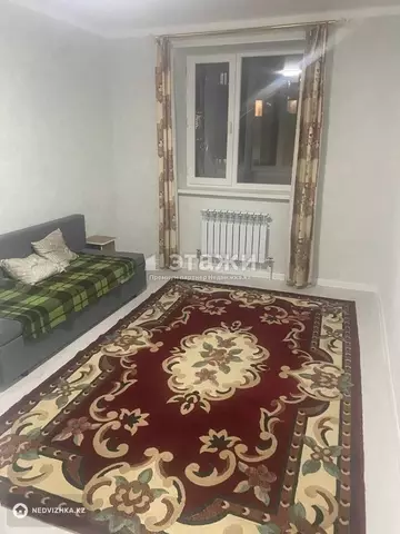 1-комнатная квартира, этаж 3 из 9, 38 м²