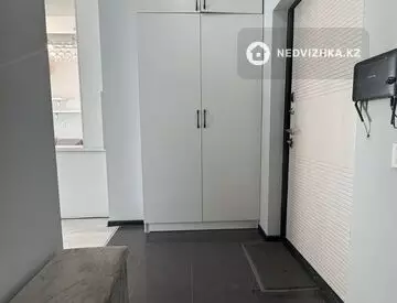 1-комнатная квартира, этаж 21 из 25, 48 м²