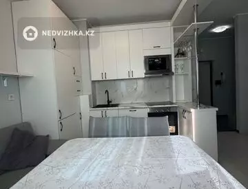 1-комнатная квартира, этаж 21 из 25, 48 м²