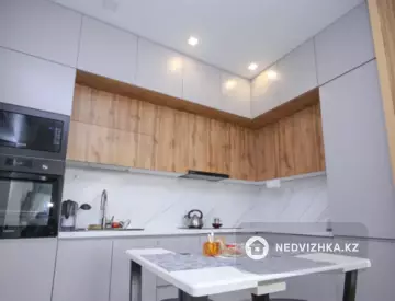 2-комнатная квартира, этаж 6 из 12, 80 м²