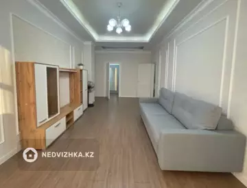 2-комнатная квартира, этаж 6 из 12, 80 м²