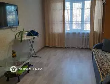 2-комнатная квартира, этаж 3 из 6, 53 м²