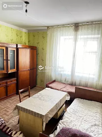 5-комнатная квартира, этаж 3 из 5, 139 м²