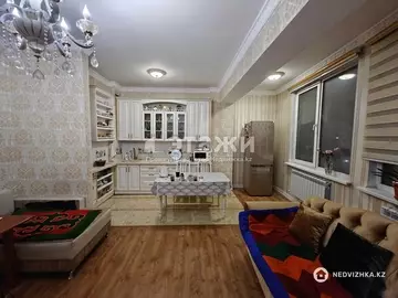 3-комнатная квартира, этаж 5 из 12, 112 м²