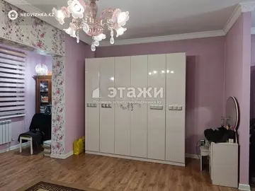 3-комнатная квартира, этаж 5 из 12, 112 м²