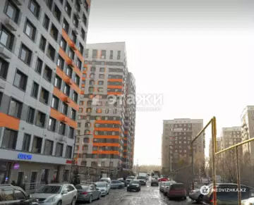 2-комнатная квартира, этаж 10 из 16, 50 м², посуточно