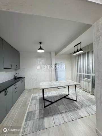 70 м², 2-комнатная квартира, этаж 3 из 10, 70 м², на длительный срок, изображение - 4