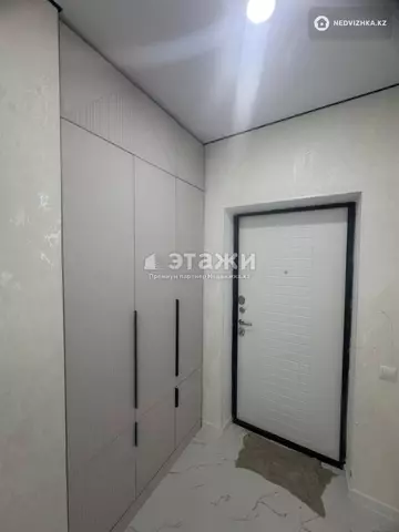 2-комнатная квартира, этаж 10 из 13, 55 м²