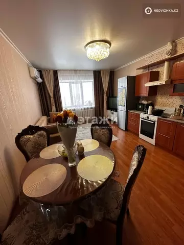 3-комнатная квартира, этаж 9 из 9, 65 м²