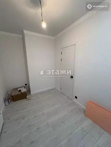 1-комнатная квартира, этаж 5 из 12, 37 м²