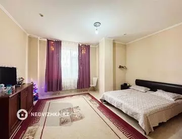 1-комнатная квартира, этаж 8 из 10, 54 м²