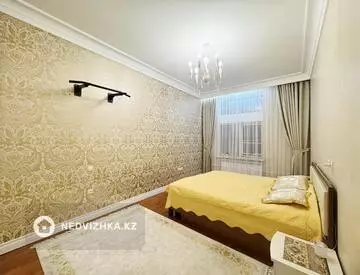 3-комнатная квартира, этаж 2 из 3, 134 м²