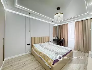 3-комнатная квартира, этаж 4 из 9, 80 м²