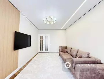 2-комнатная квартира, этаж 3 из 12, 65 м²