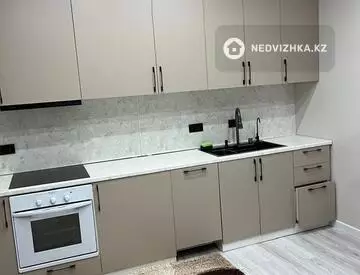 2-комнатная квартира, этаж 14 из 19, 78 м², на длительный срок