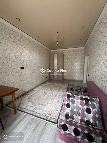 1-комнатная квартира, этаж 9 из 12, 40 м²