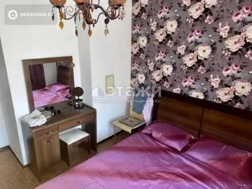 2-комнатная квартира, этаж 2 из 10, 62 м²