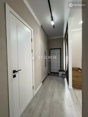 1-комнатная квартира, этаж 9 из 9, 37 м²