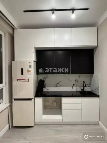 1-комнатная квартира, этаж 9 из 9, 37 м²