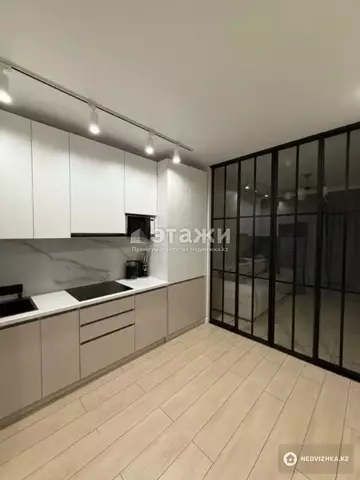 1-комнатная квартира, этаж 5 из 10, 33 м²