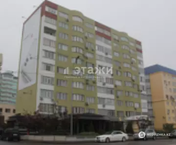 3-комнатная квартира, этаж 4 из 10, 113 м²