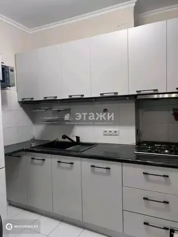 2-комнатная квартира, этаж 4 из 5, 45 м²