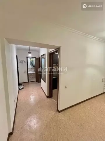 2-комнатная квартира, этаж 3 из 5, 44 м²