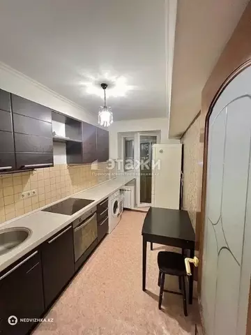 2-комнатная квартира, этаж 3 из 5, 44 м²