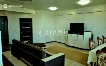 3-комнатная квартира, этаж 5 из 10, 90 м²