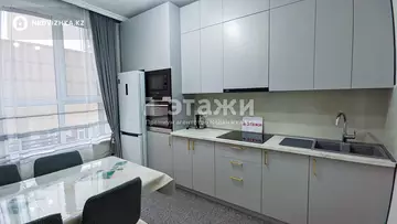 1-комнатная квартира, этаж 2 из 13, 50 м², на длительный срок